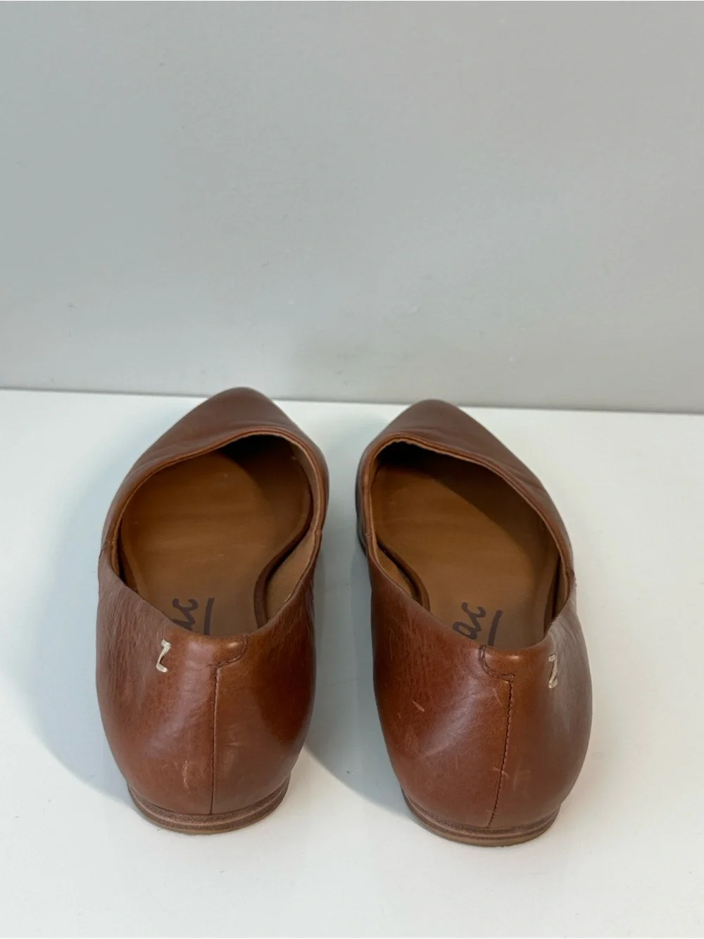 Zodiac Hill Leather Flats in Cognac Size 9.5